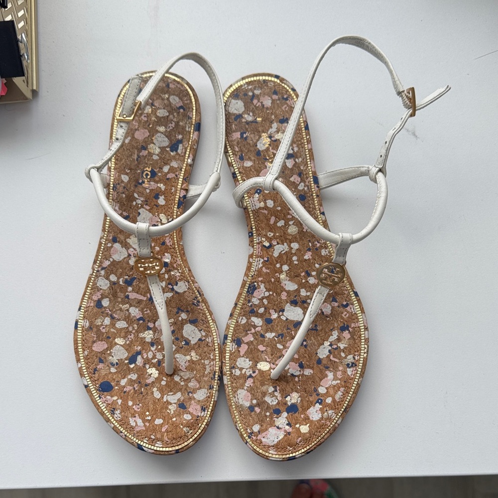 ❤️final price❤️Tory Burch White and Gold Sandals
